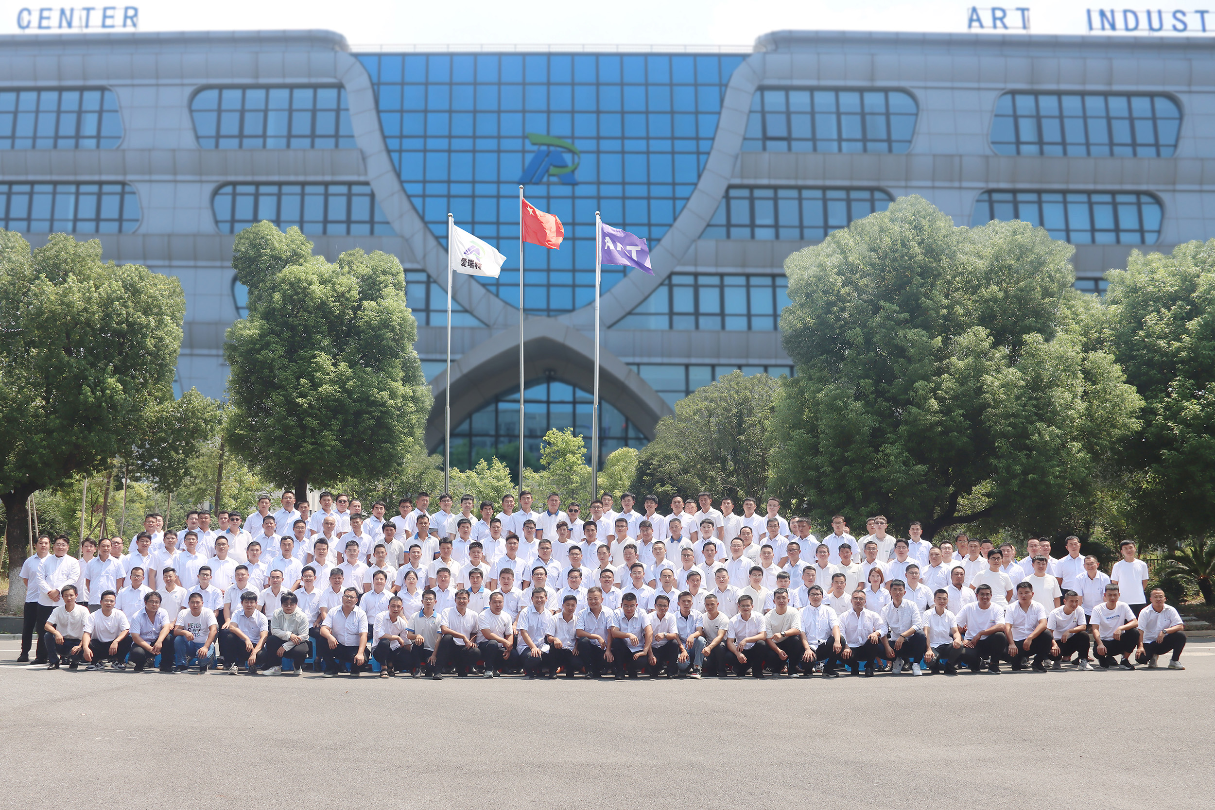 勇者無畏 行者無疆 | 2023年年中營銷全員大會(huì)隆重召開